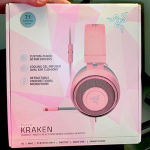 NEW Razer Kraken gaming headset - quartz pink
